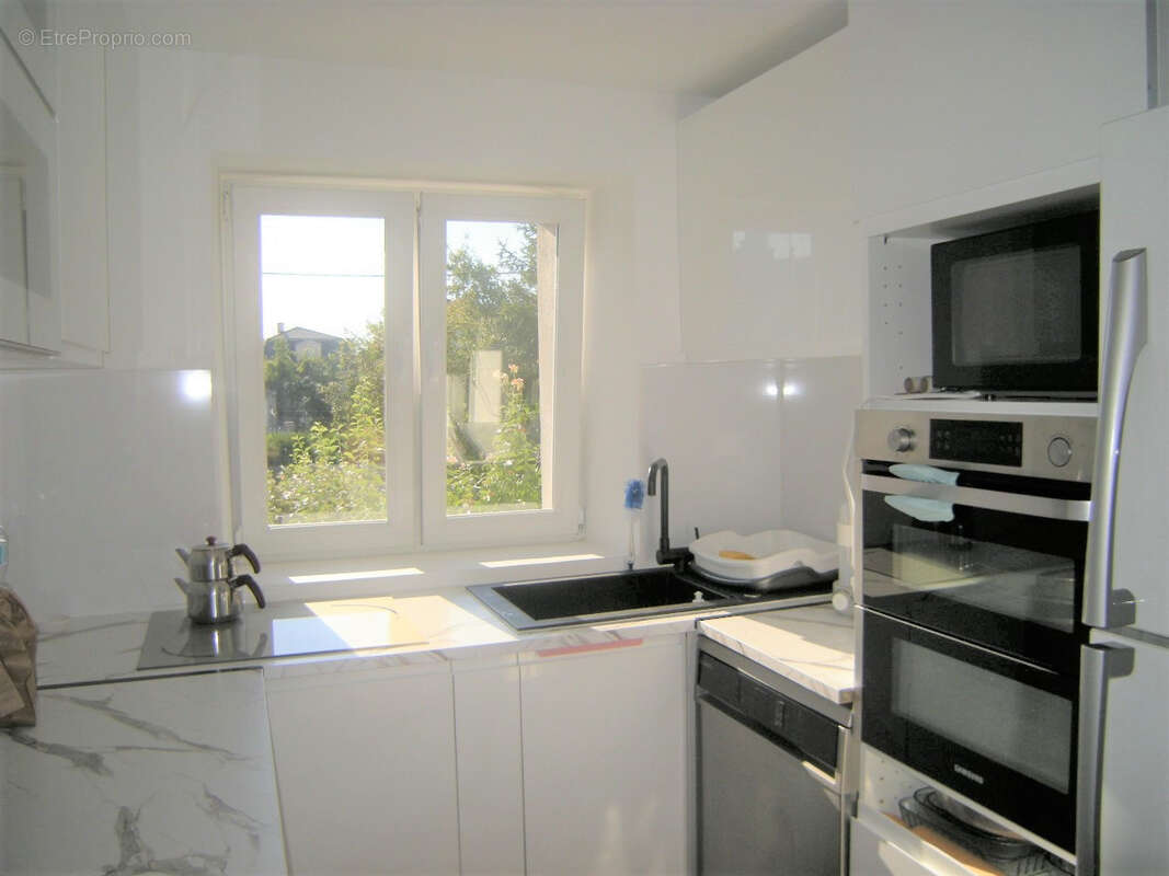 Maison à VIEUX-CHARMONT