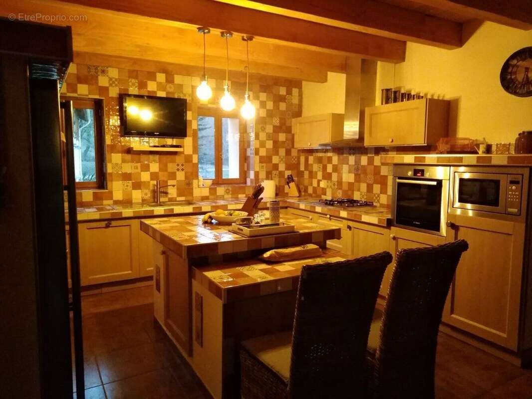 Maison en pierre rénovée avec gîte - Salles Courbatiés - photo 18