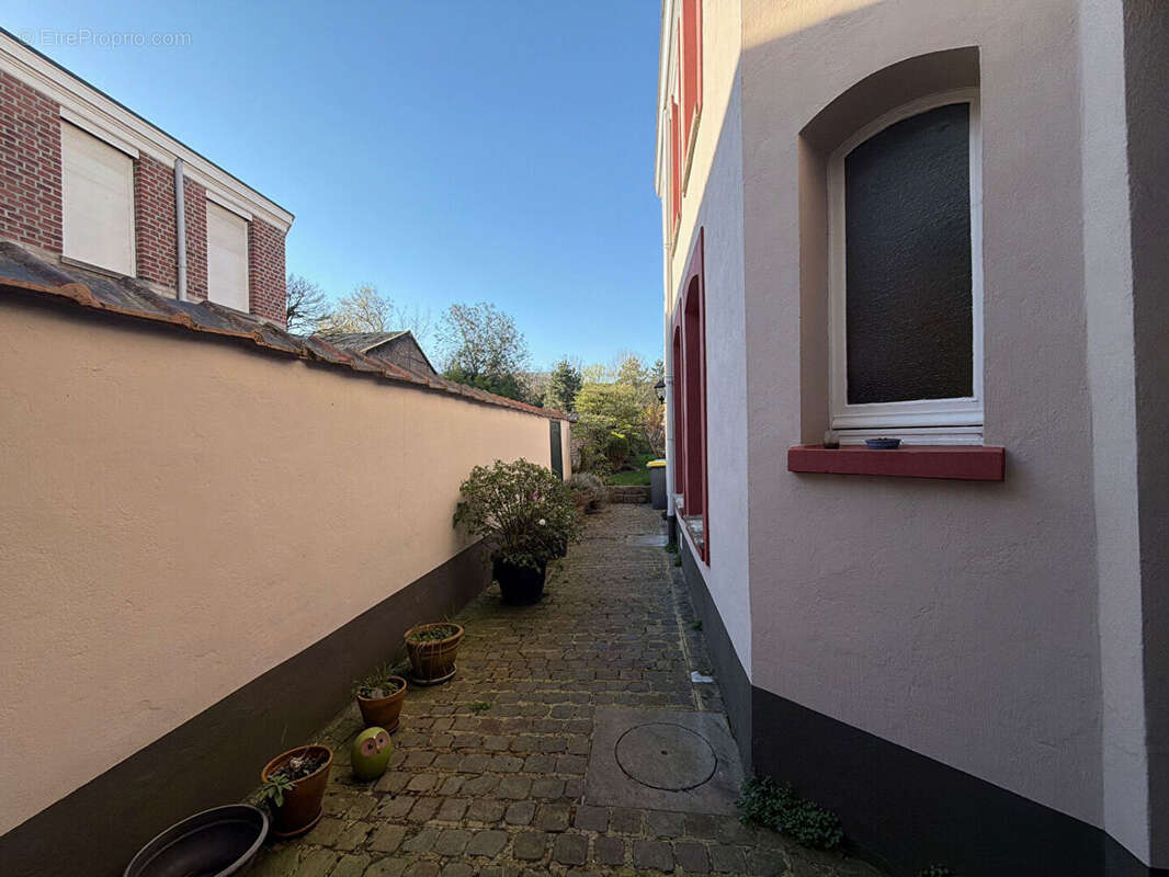 Maison à CROIX