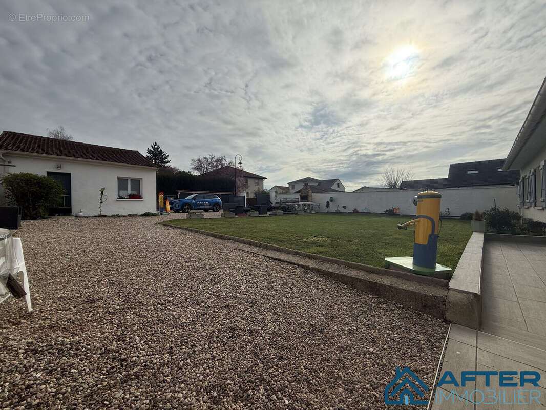 Maison à COURBESSEAUX