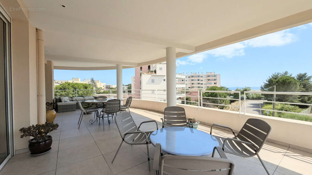 Appartement à ANTIBES