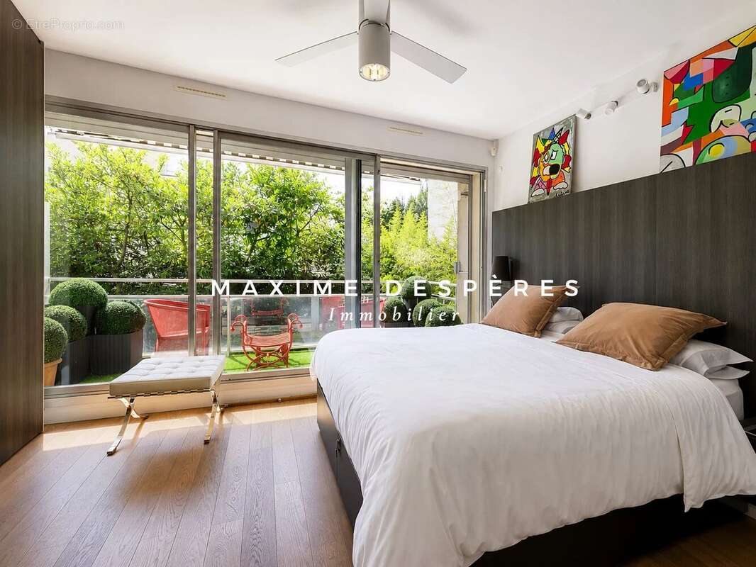 Appartement à NEUILLY-SUR-SEINE