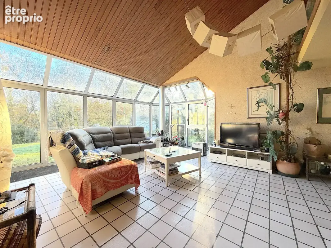 Maison 184 m2, 7 pièces, 5 chambres. - photo 5