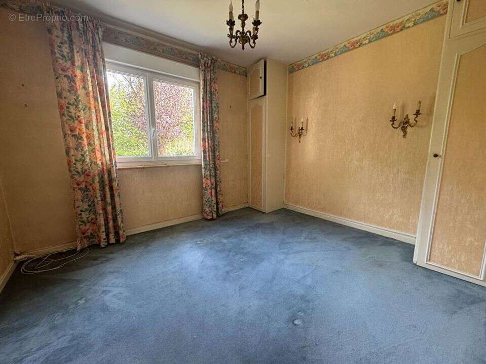 Maison à FLEURY-SUR-ORNE