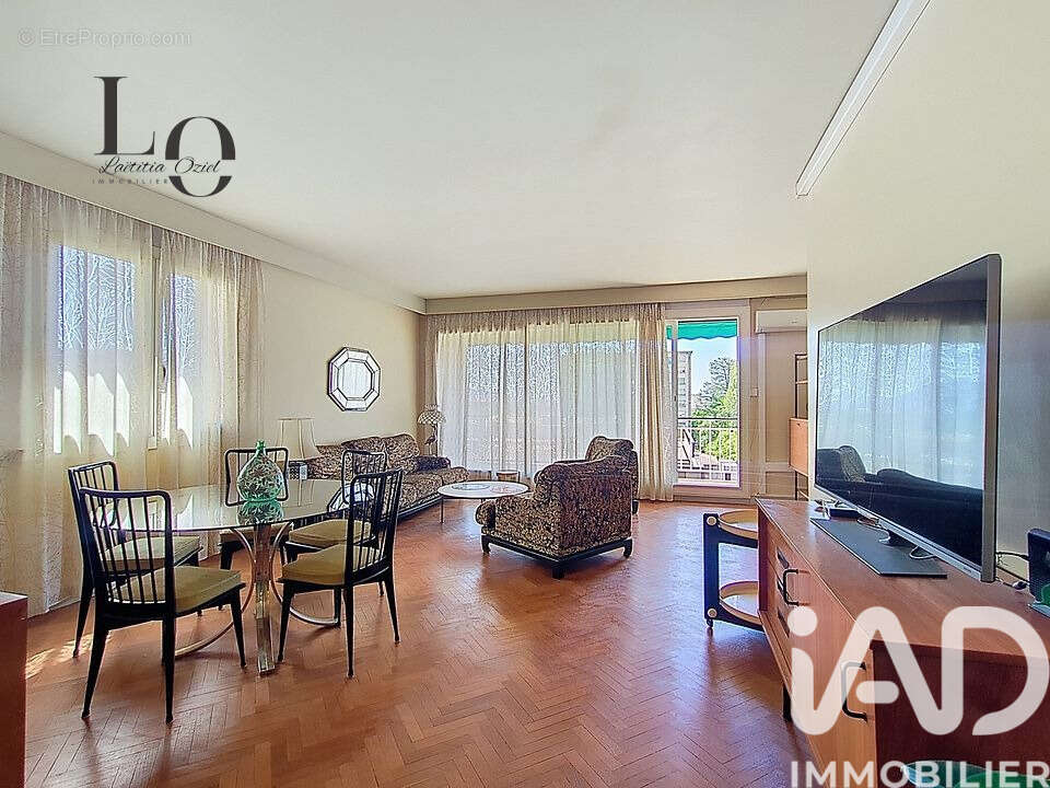 Photo 2 - Appartement à MARSEILLE-8E