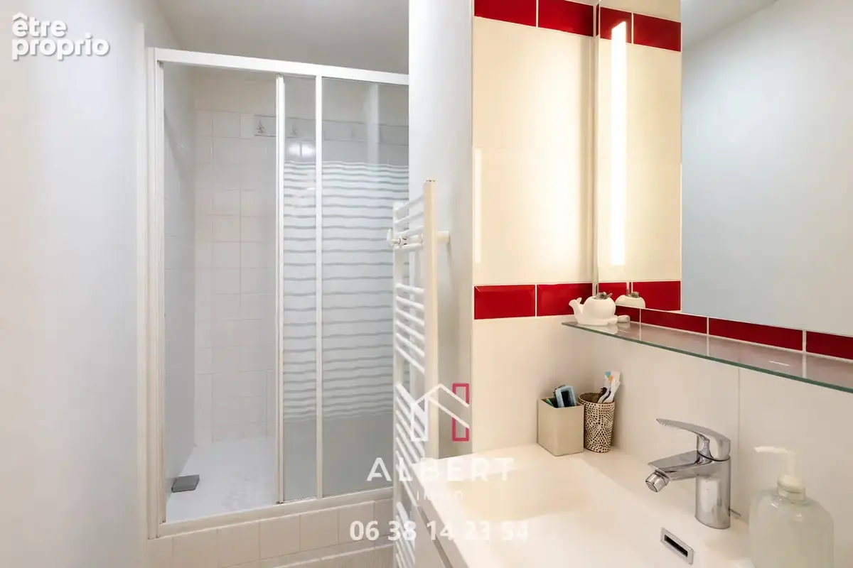 Les Justices - Appartement type 5 de 110 M2 - 3 chambres, balcon et garage - photo 12