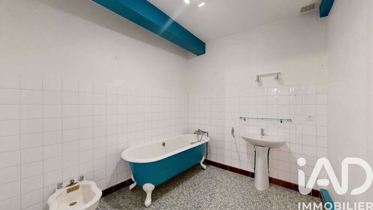Maison 167 m² à Bourg-Saint-Bernard  - photo 9