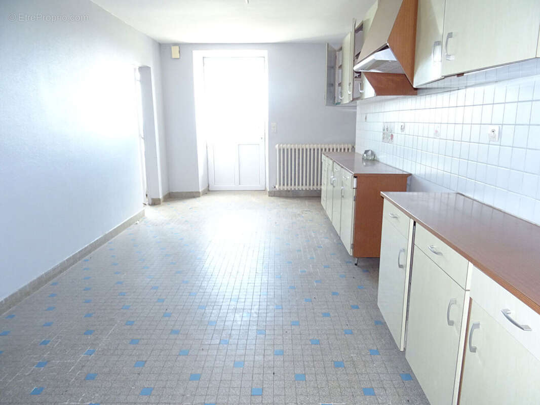 Maison à JUVIGNY-LE-TERTRE