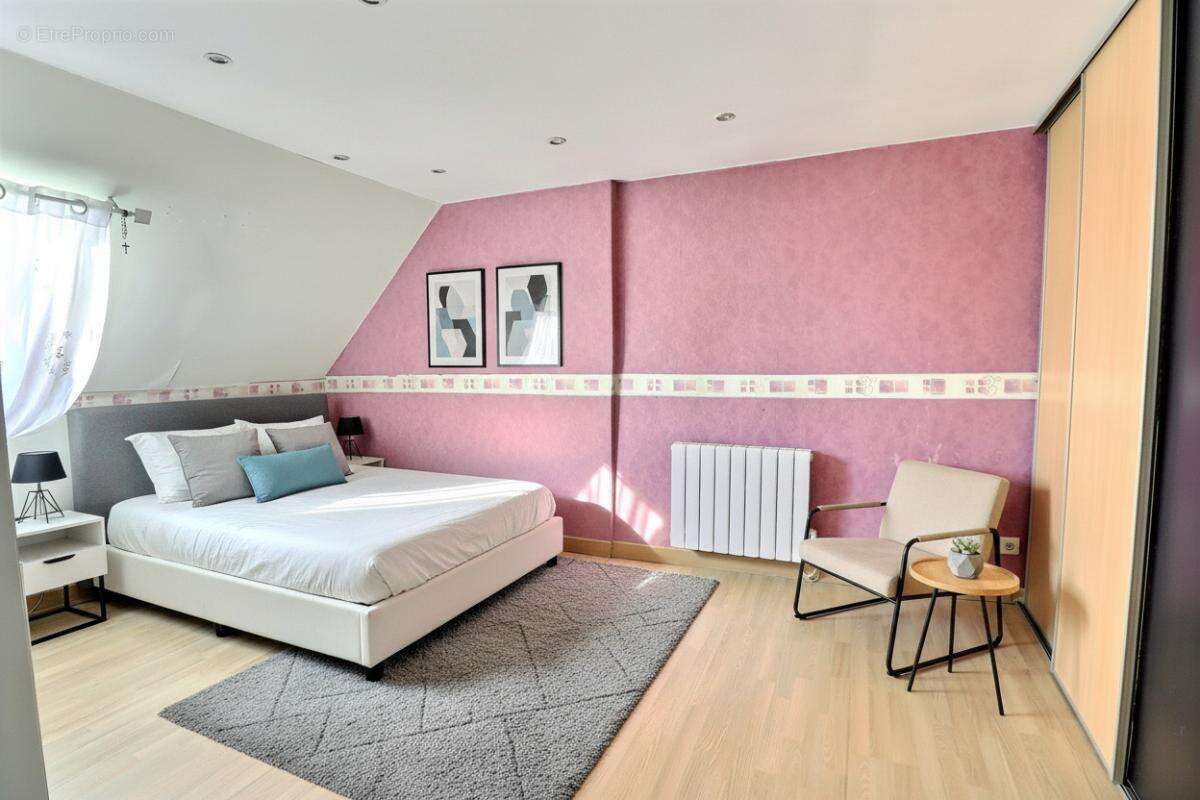 Maison à BREUIL-LE-VERT