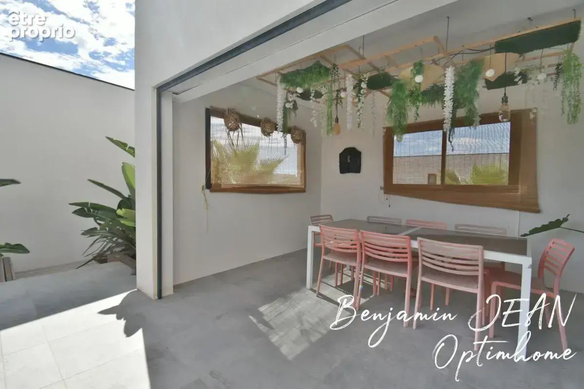Exclusivité : Maison récente F4/F5 avec piscine et garage - photo 8
