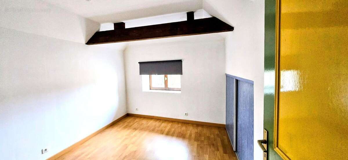 Maison à MIREBEAU-SUR-BEZE