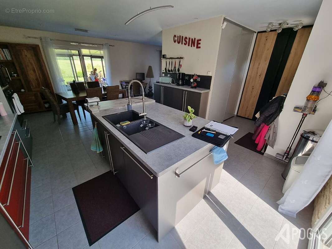 Maison à LE GRAND-BOURG