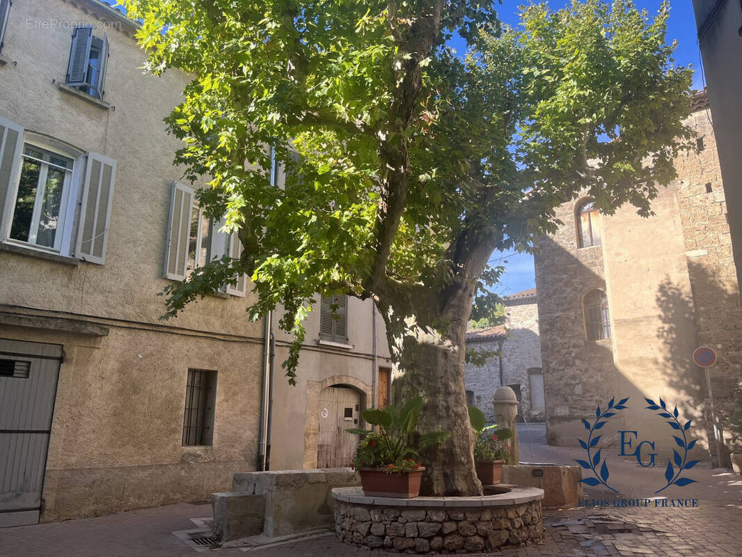 Appartement à BARJOLS