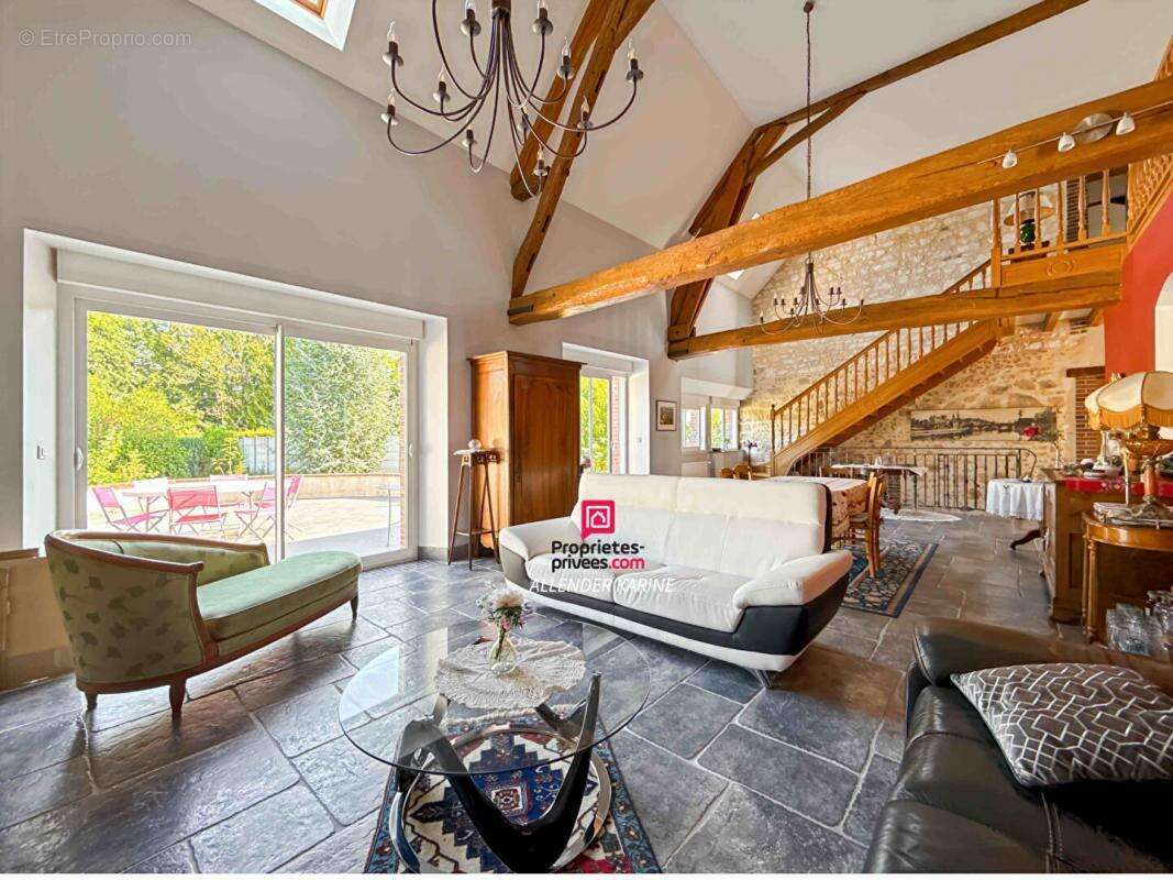 Maison à MALAY-LE-GRAND