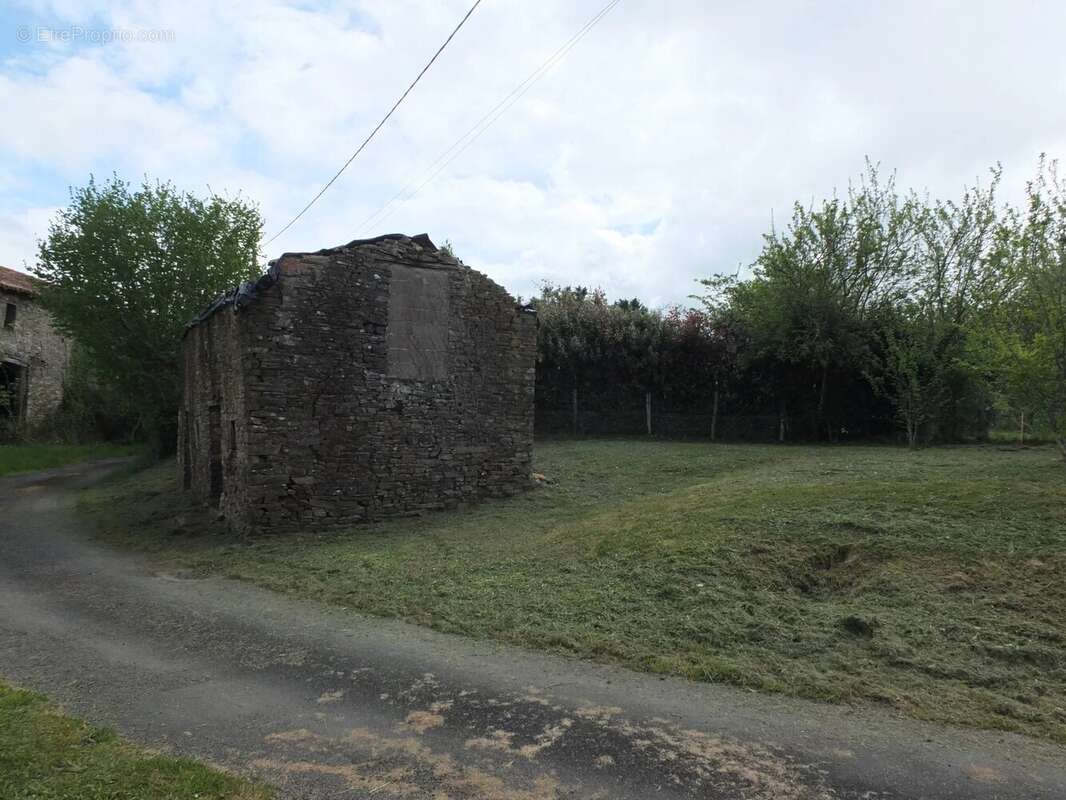 Maison à MONTEMBOEUF