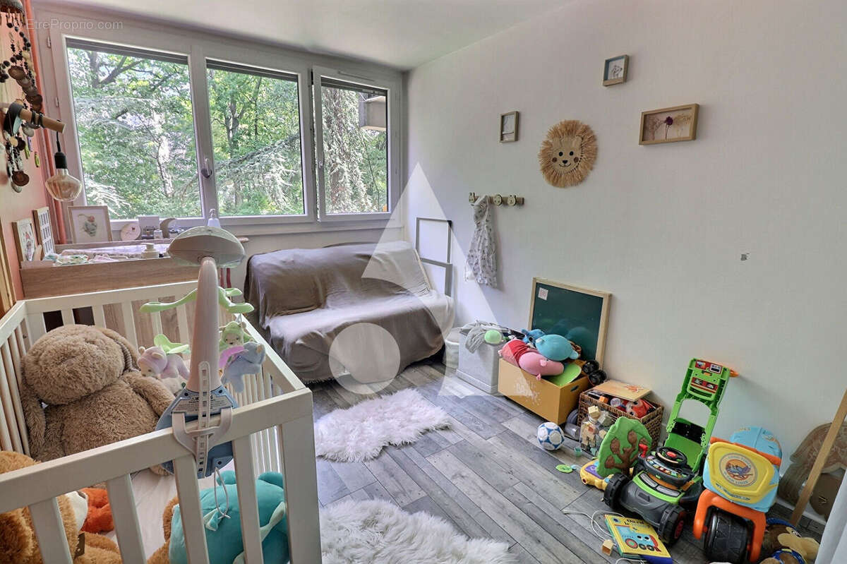 Appartement Mery Sur Oise 79 m2- 2 CHAMBRES - CAVE - BOX - photo 5