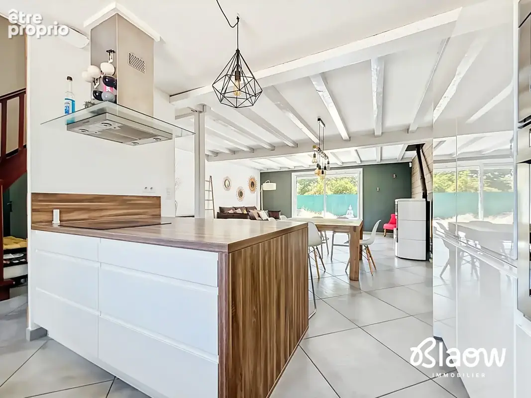 Maison 6 pièces 147 m² à vendre à Chassieu (69680) - photo 2
