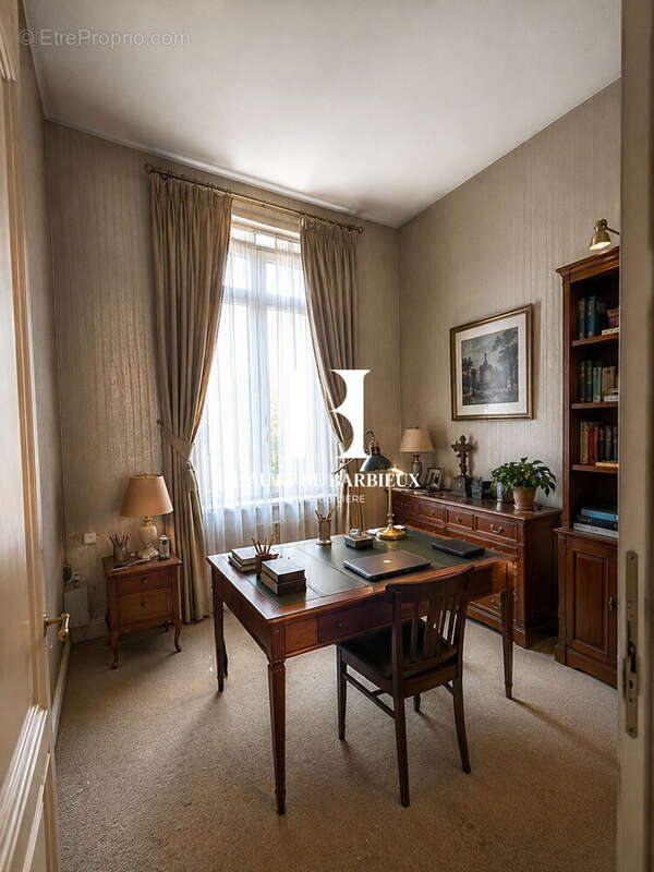 Bureau - Maison à ROUBAIX