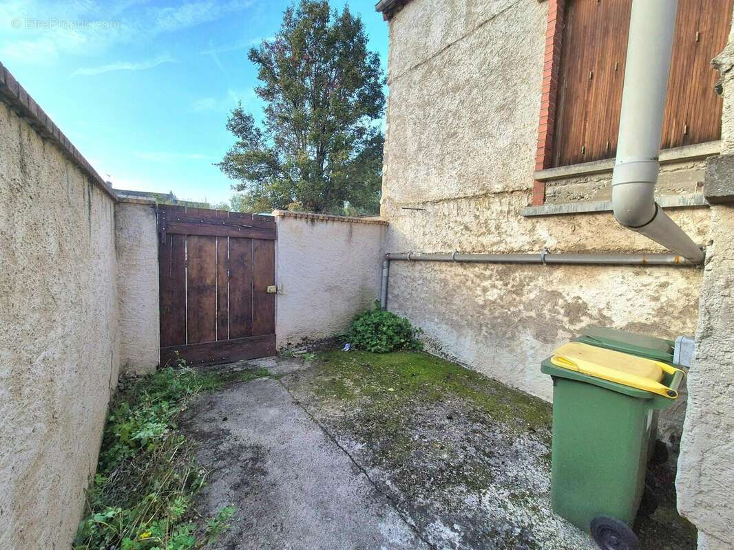 Photo 8 - Maison à VERT