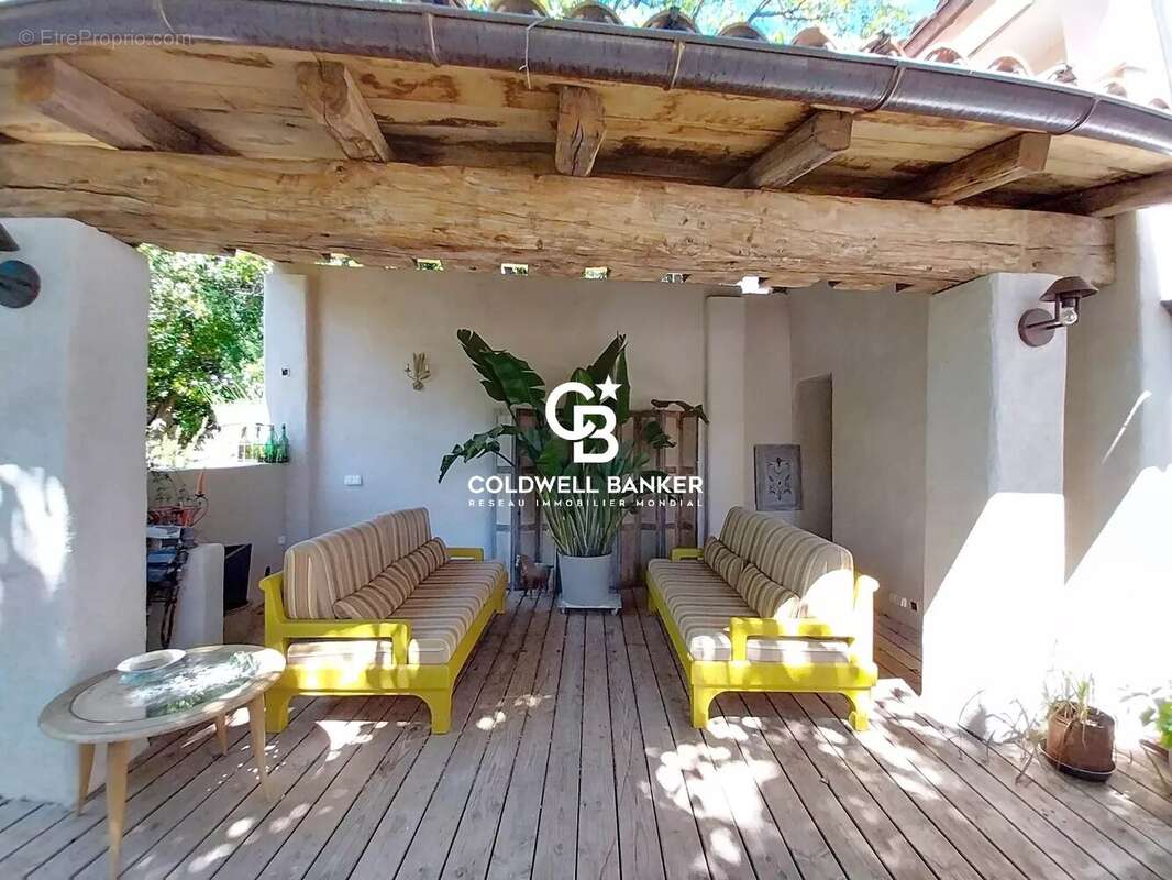 Maison à SAINT-ANTONIN-DU-VAR