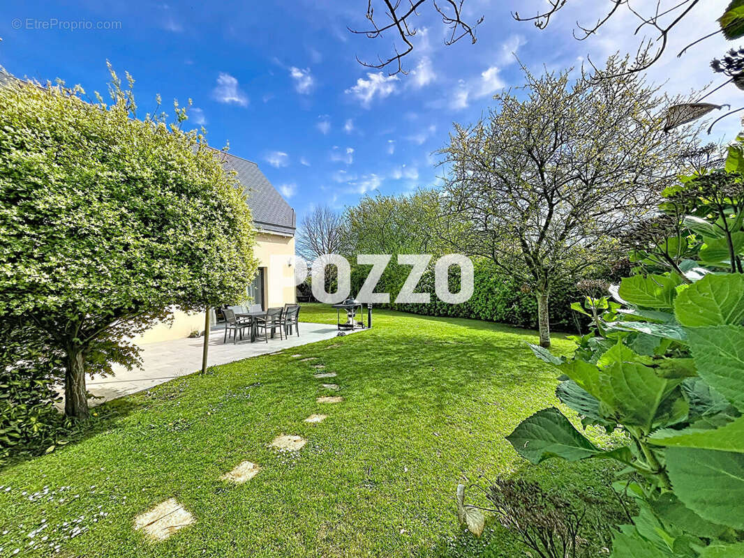 Maison à SAINT-SAUVEUR-LA-POMMERAYE