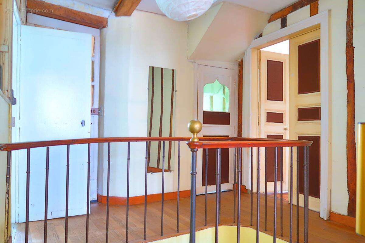 Maison à MARINES
