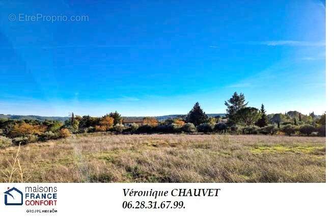 Terrain 628 m² à Lorgues  - photo 4