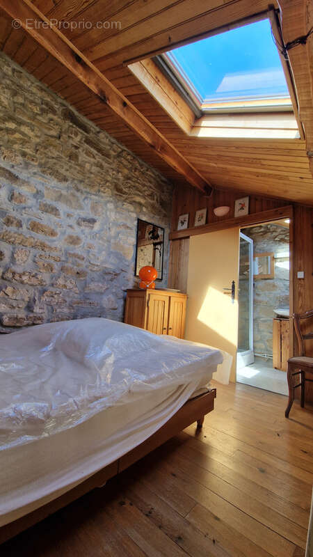 Maison à SAINT-PRIVAT