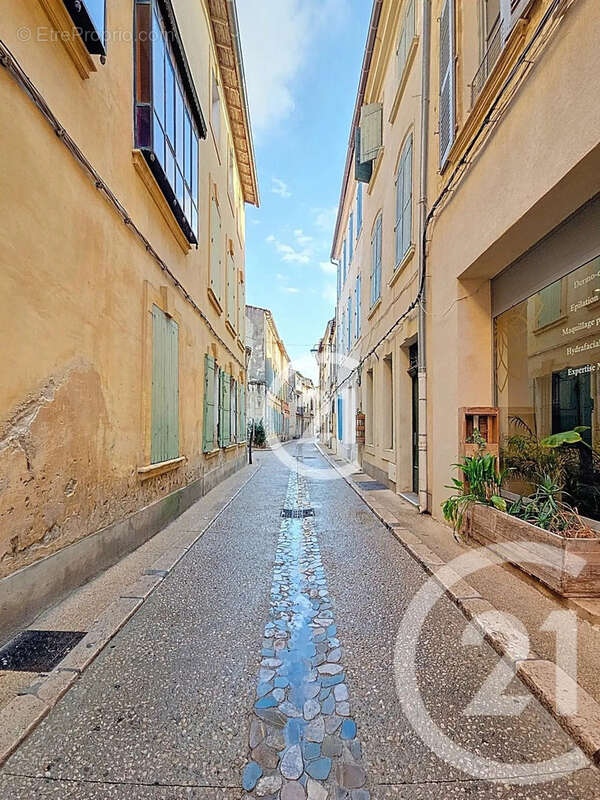 Autre à TARASCON