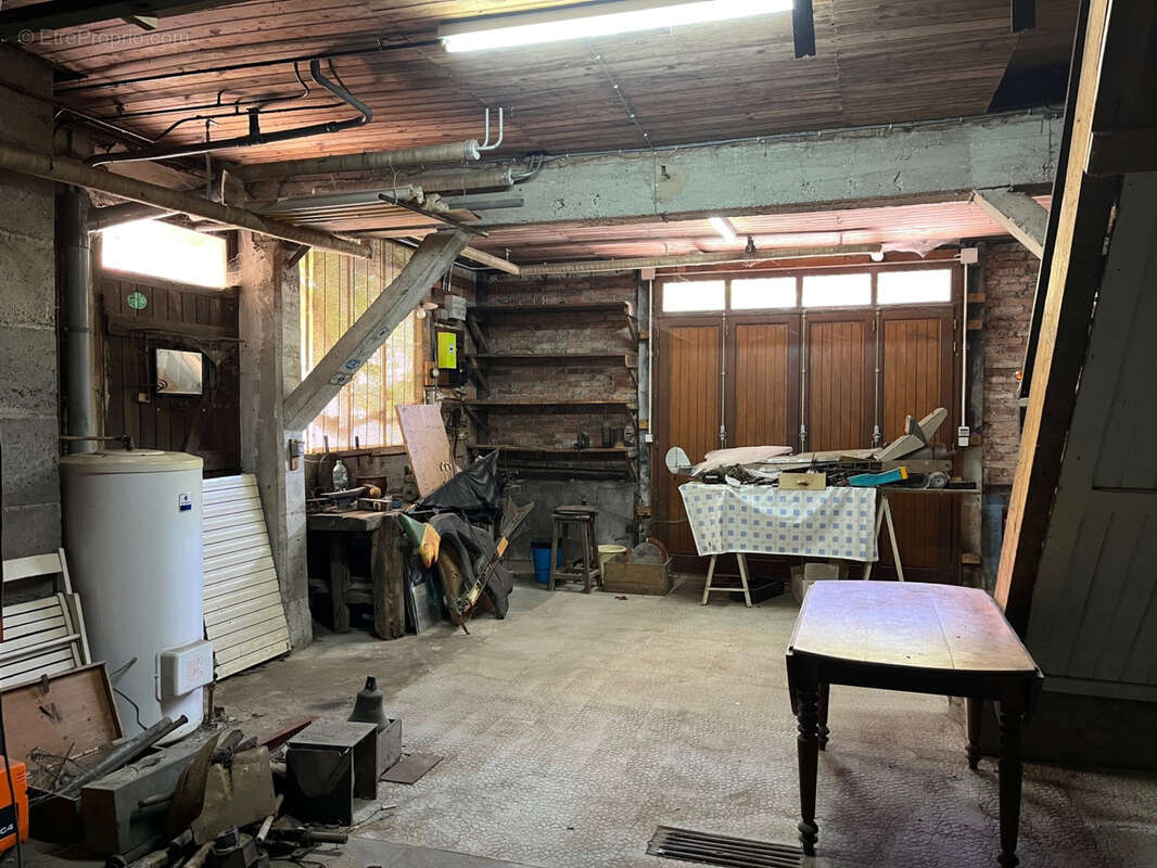 Maison à COUSSAC-BONNEVAL