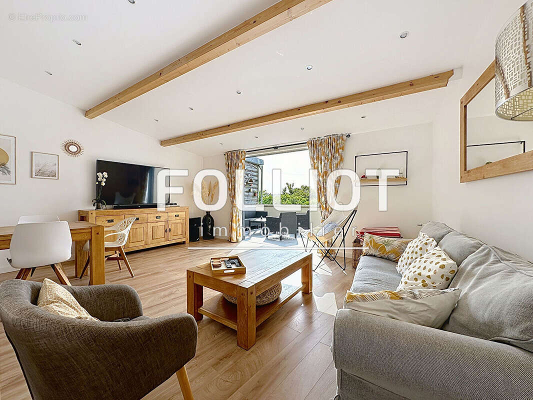 Maison à DONVILLE-LES-BAINS