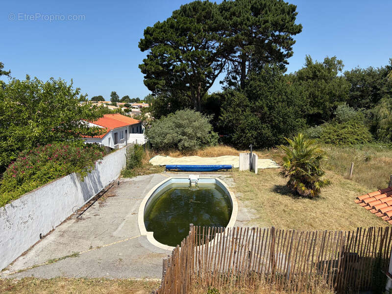Bretignolles sur mer 85 -aux encheres- a 800m des plages parcelle de terrain avec piscine 542m² a batir - photo 4