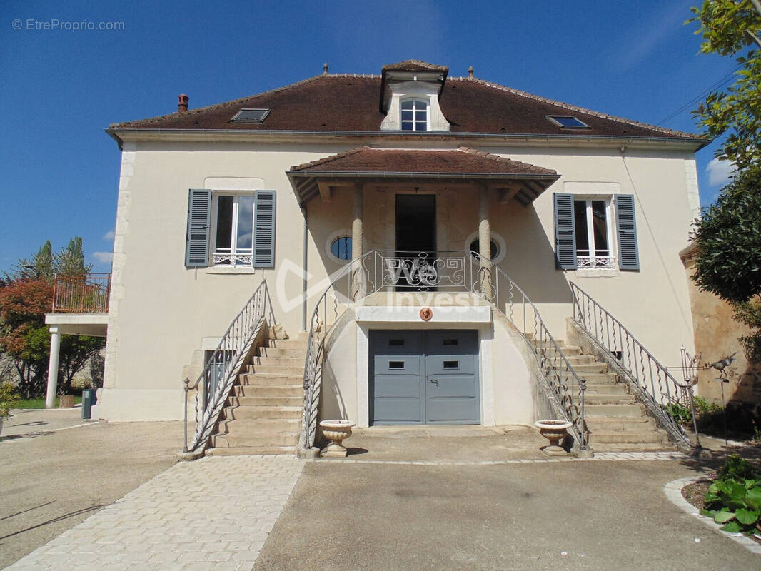Maison à ACCOLAY