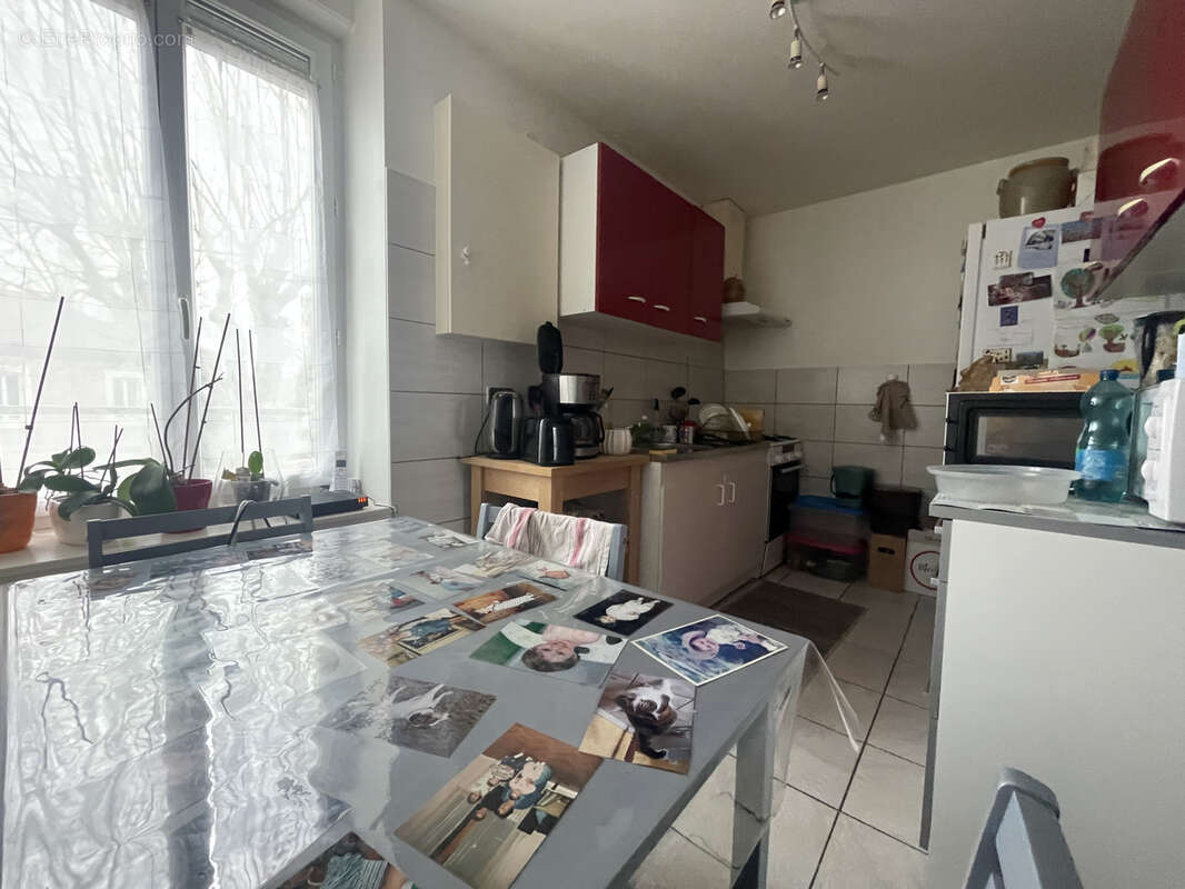 Appartement à SAINT-ROMAIN-LA-MOTTE
