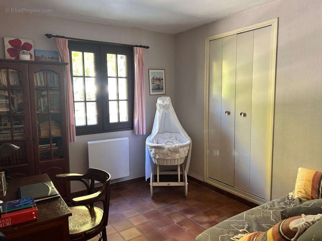 Maison à MONTBRUN-LES-BAINS