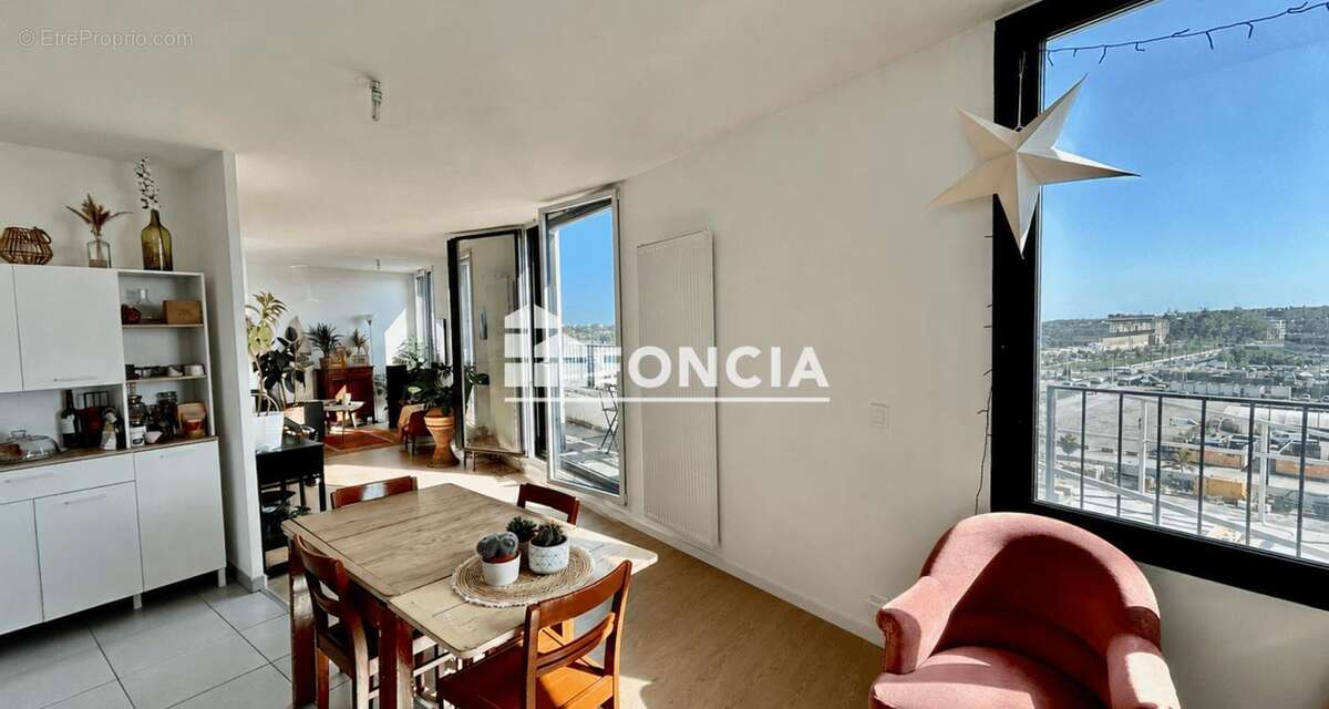Appartement à BORDEAUX