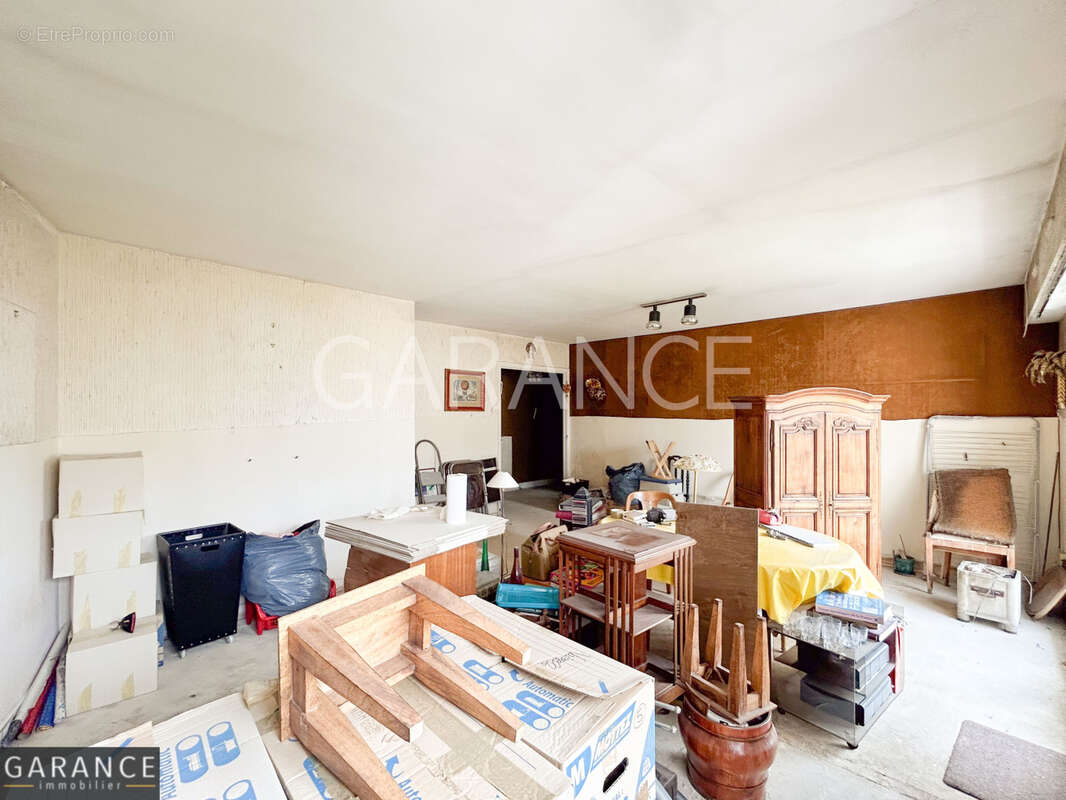 Appartement à PARIS-14E