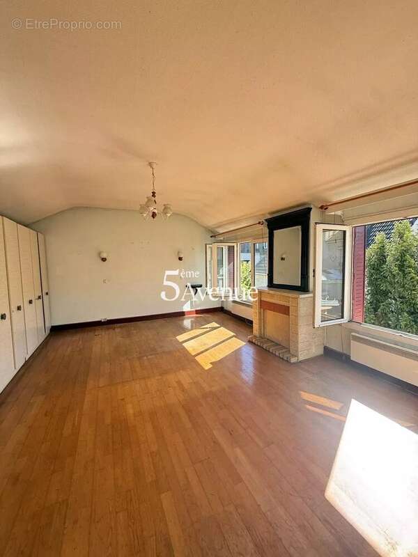 Maison à CHAMPIGNY-SUR-MARNE