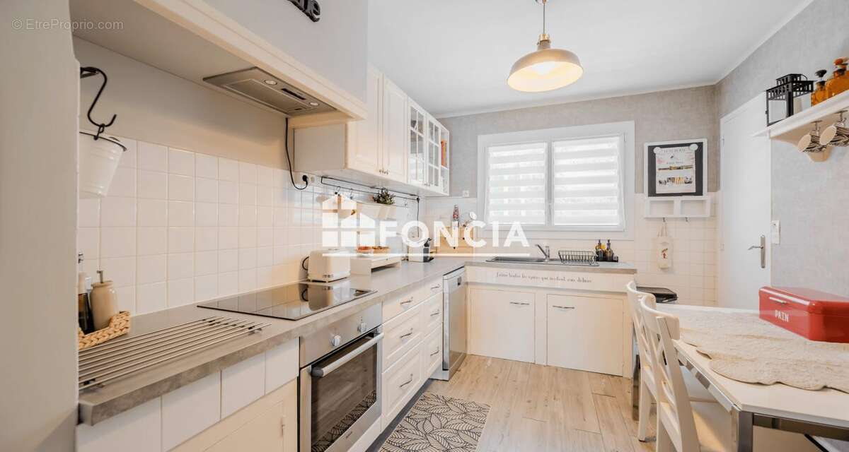 Appartement à HYERES
