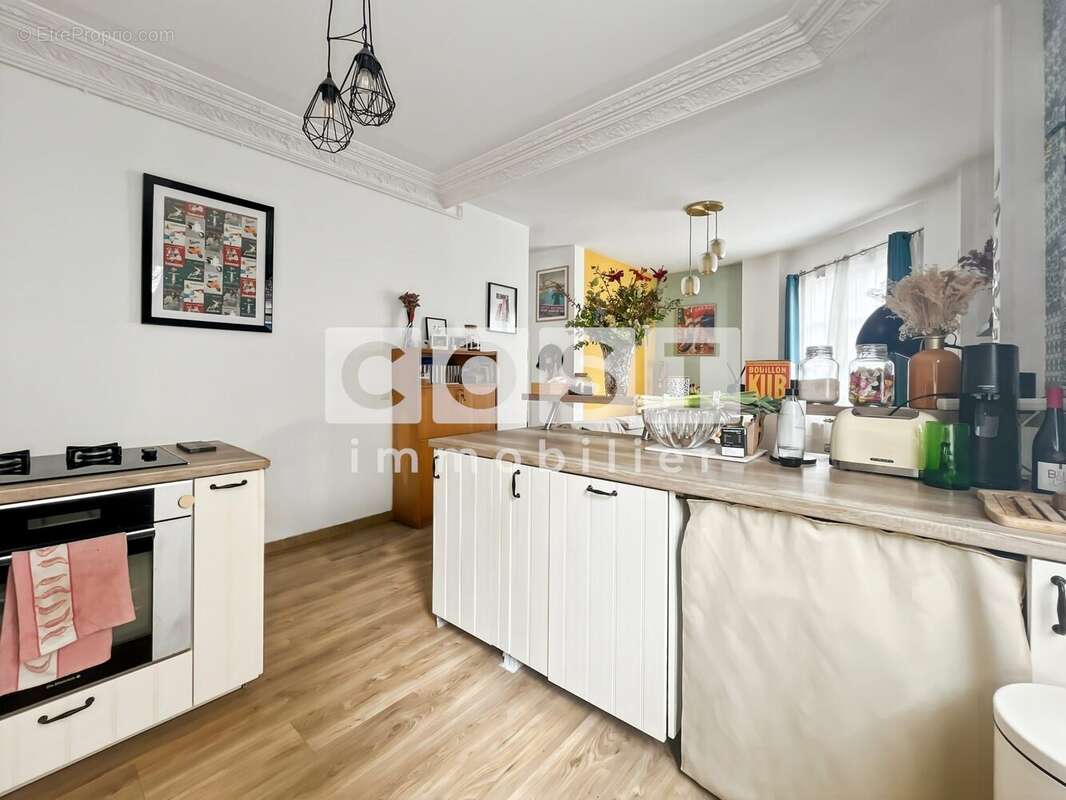 Appartement à COLOMBES