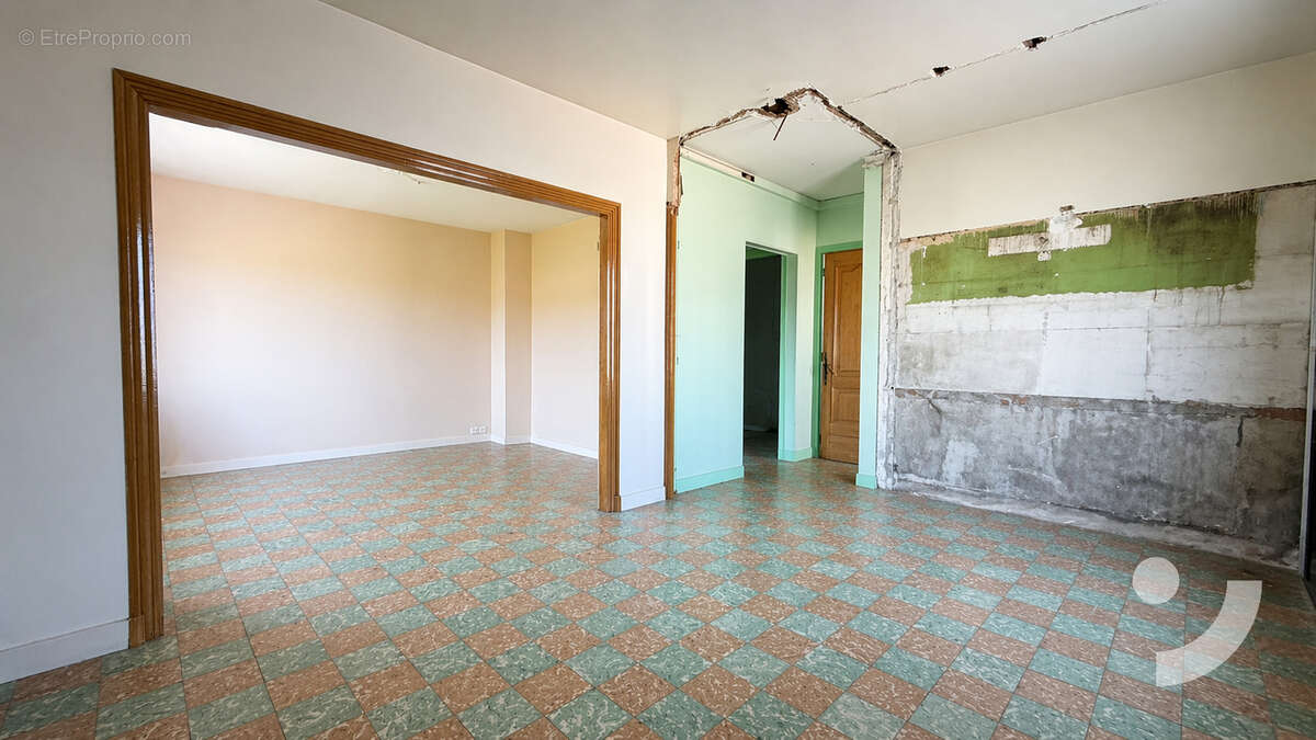 Maison à SAINT-MARTIN-D'ABLOIS