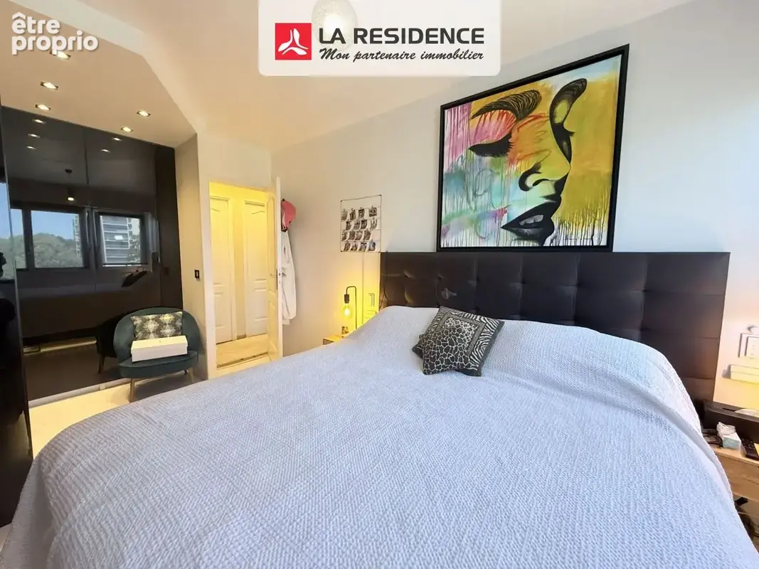 Appartement 4 pièces 79 m² à vendre à Velizy-Villacoublay (78140) - photo 3