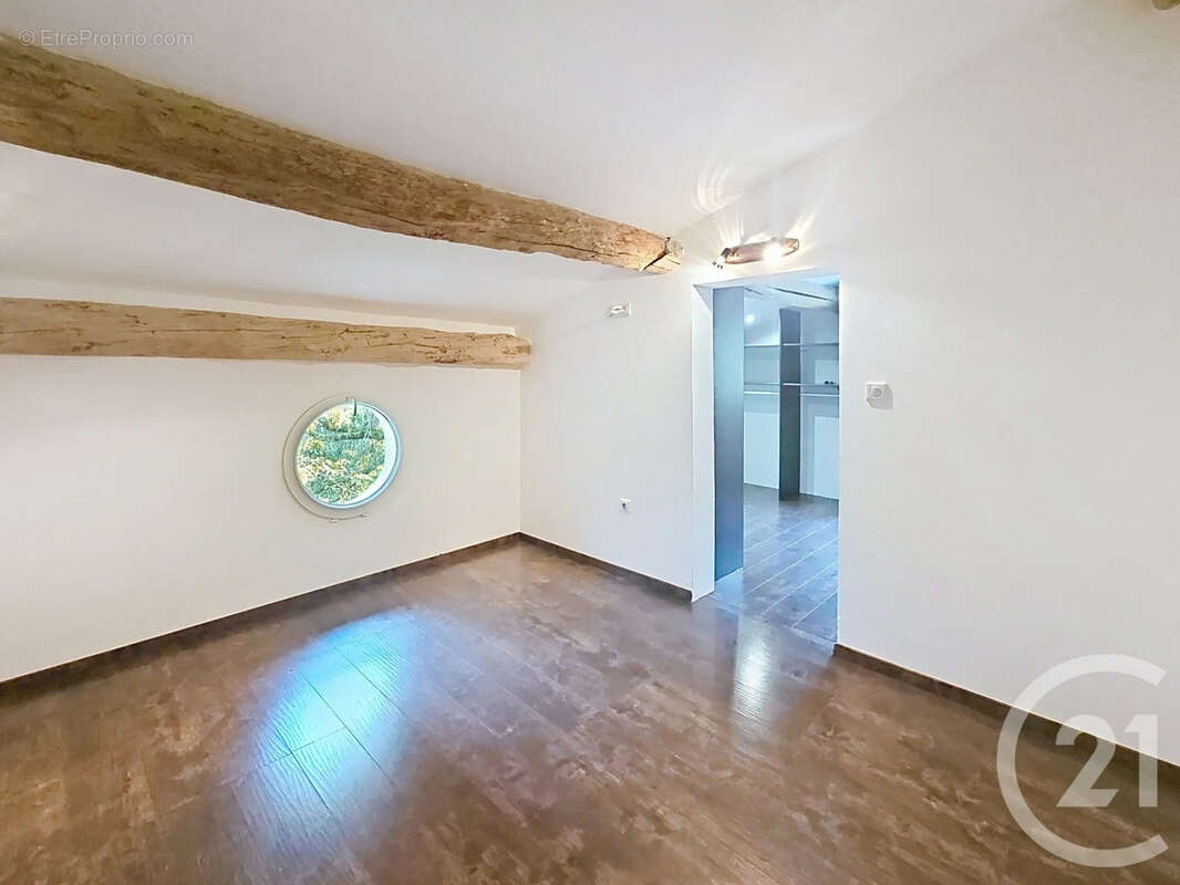 Maison à LAMOTHE-CAPDEVILLE