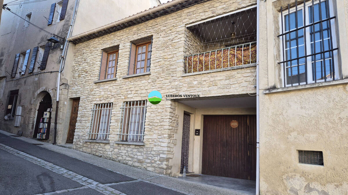 Maison à MAZAN