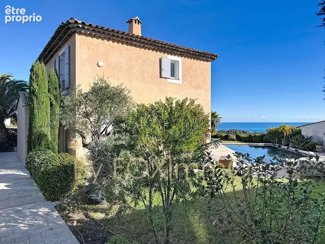 Villa vue mer sur la cote d azur, 4 chambres , piscine ,  jardin , residence securisé - photo 16