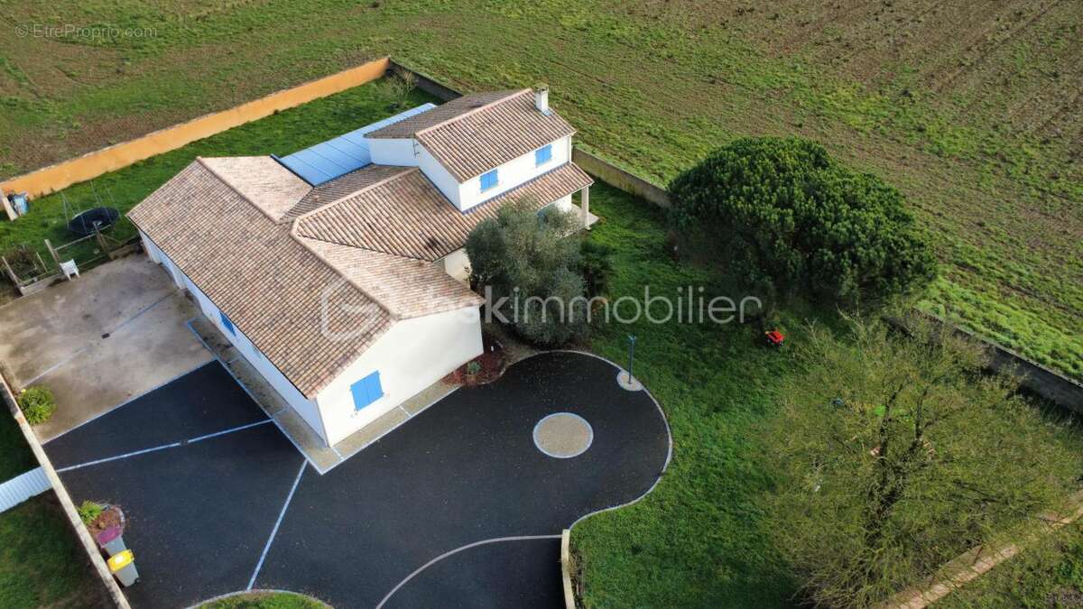 Maison à ECHIRE
