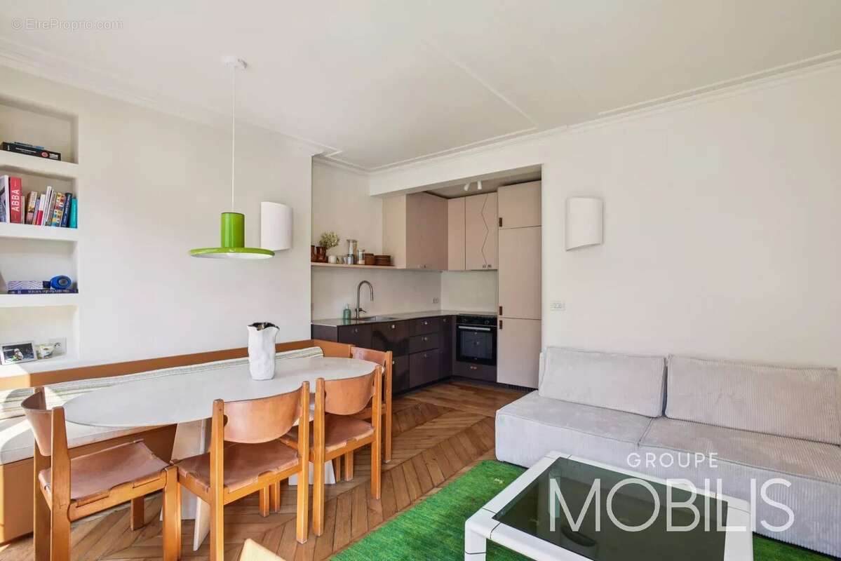 Appartement à PARIS-10E