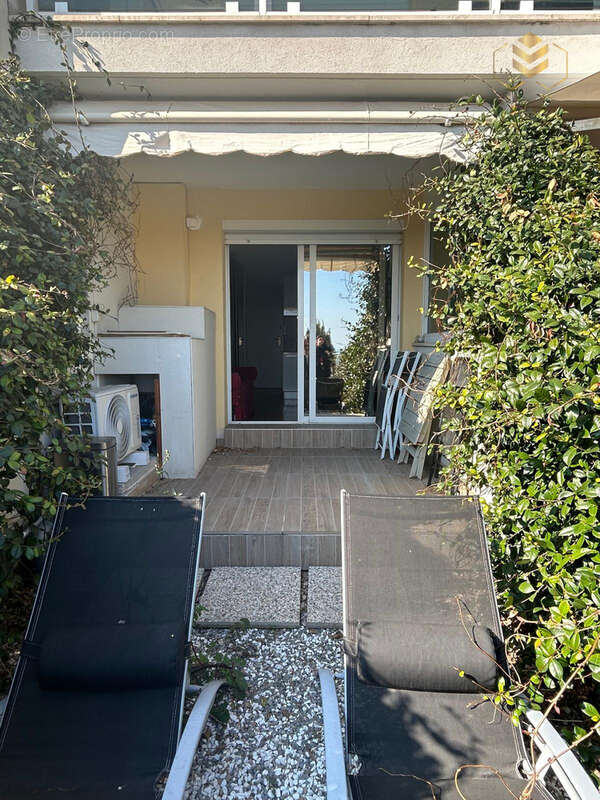 Appartement à ROQUEBRUNE-CAP-MARTIN