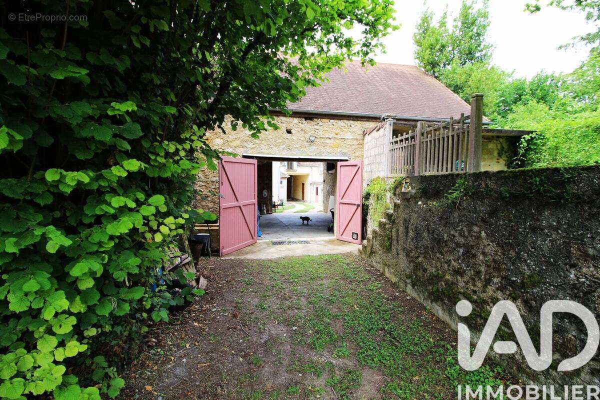 Photo 1 - Maison à CHAMPIGNY