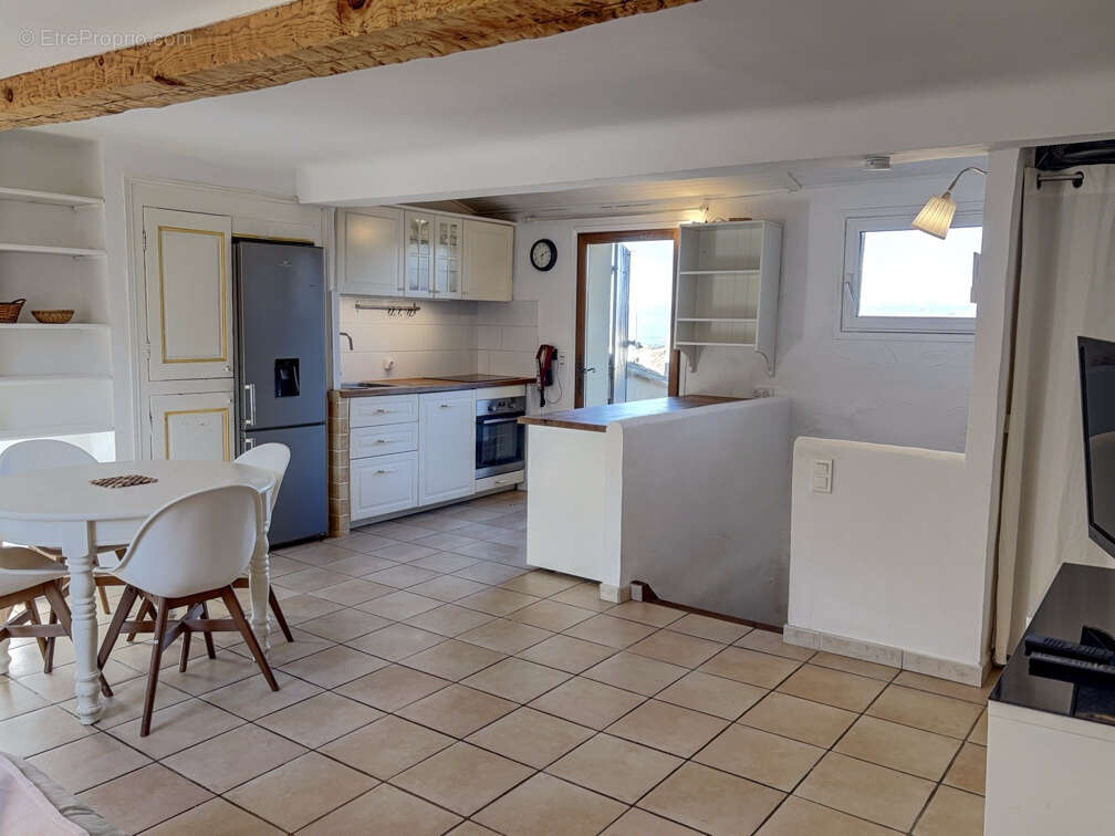 Appartement à LA GARDE-FREINET